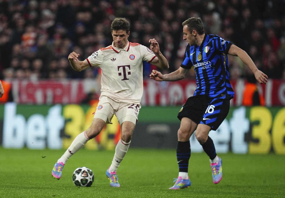 内需提供坚 内需提供坚